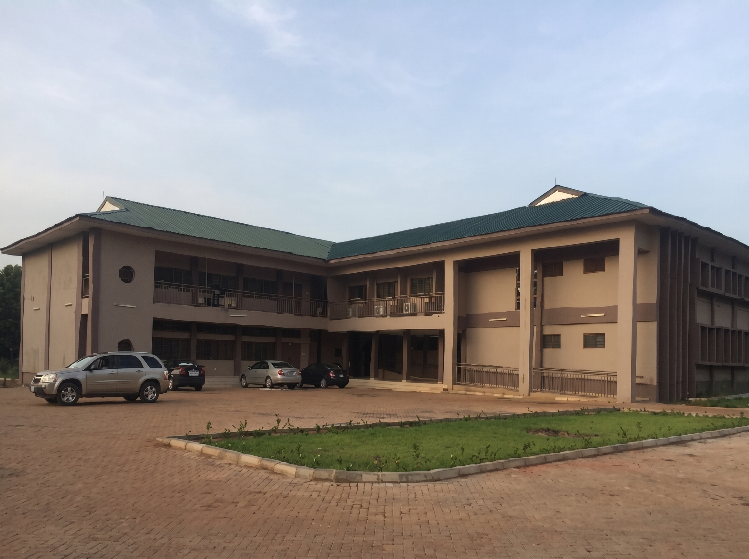 Classroom with Office Block, Fiapre, Brong Ahafo
